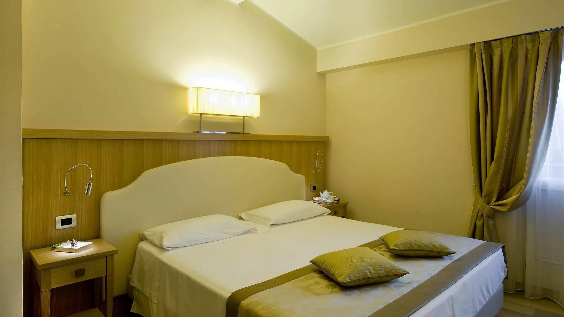 ****  Hotel Sirmione Terme Italien