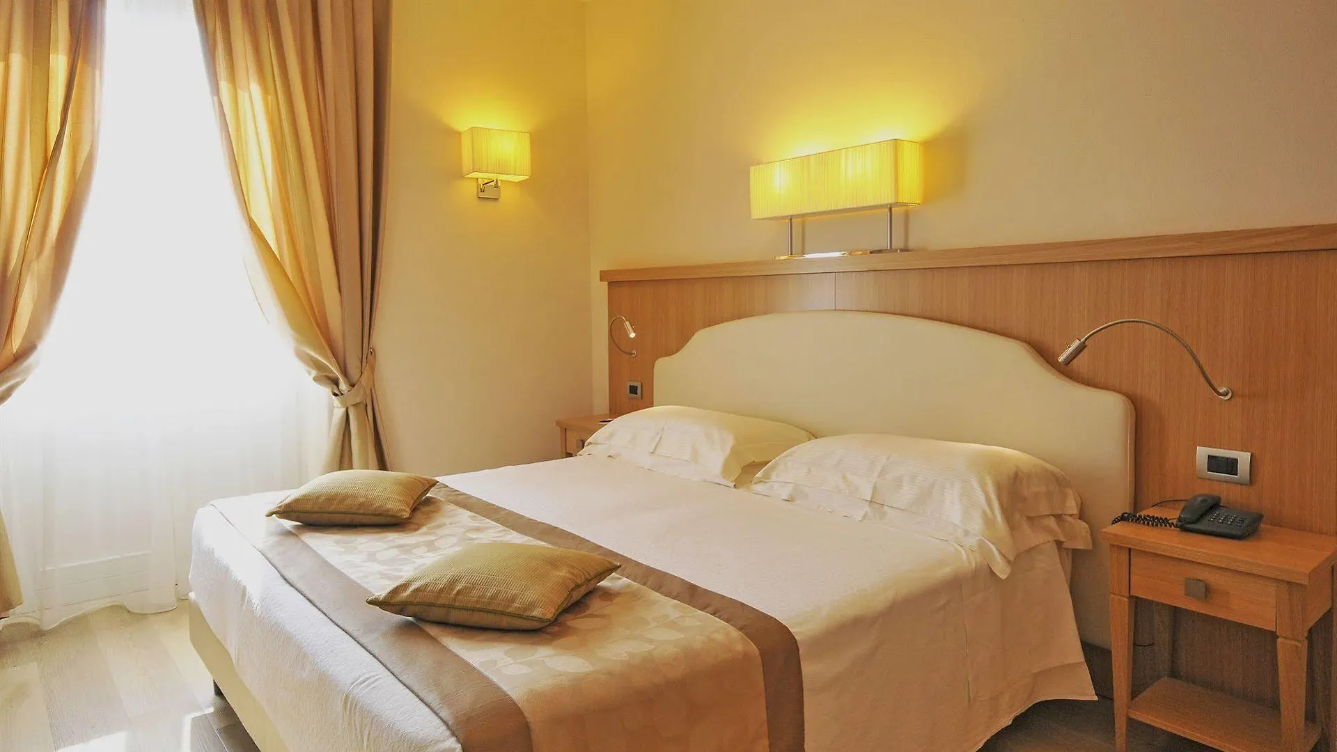 Hotel Sirmione Terme 4*,
